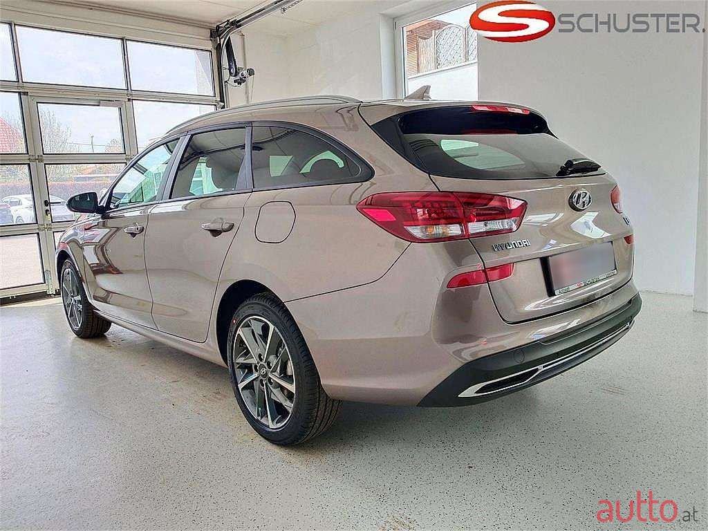 2023' Hyundai i30 photo #4