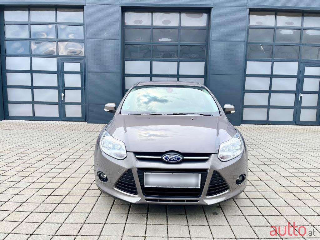 2014' Ford Focus photo #2