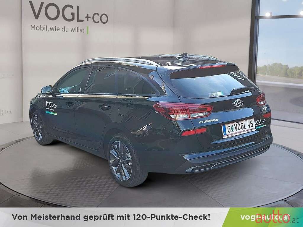 2022' Hyundai i30 photo #3