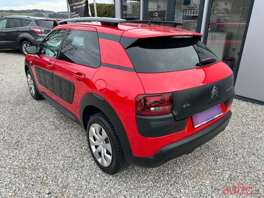 2016' Citroen C4 Cactus photo #6