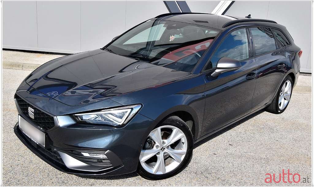 2021' SEAT Leon photo #6
