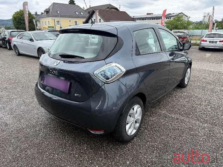 2018' Renault Zoe photo #5