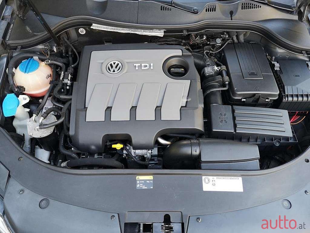 2014' Volkswagen Passat photo #6