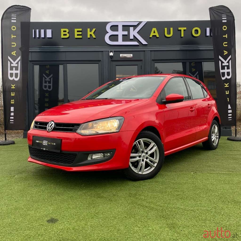 2013' Volkswagen Polo photo #2