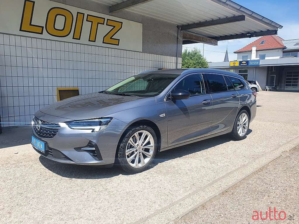 2021' Opel Insignia photo #1