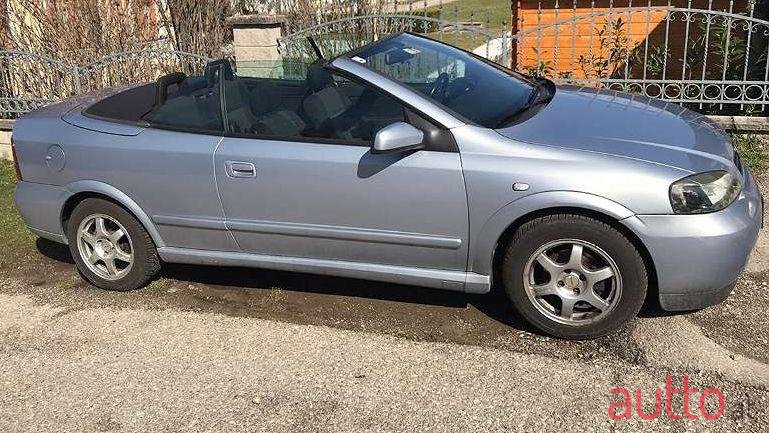 2003' Opel Astra photo #1