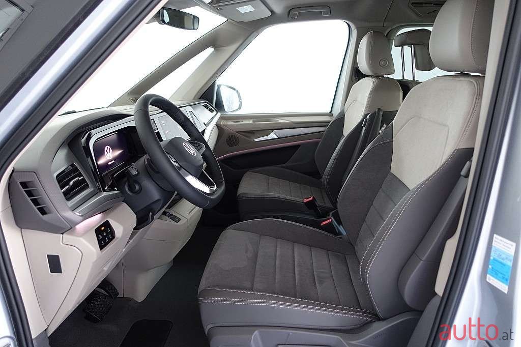 2024' Volkswagen Multivan photo #5