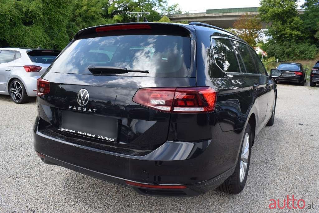 2020' Volkswagen Passat photo #5