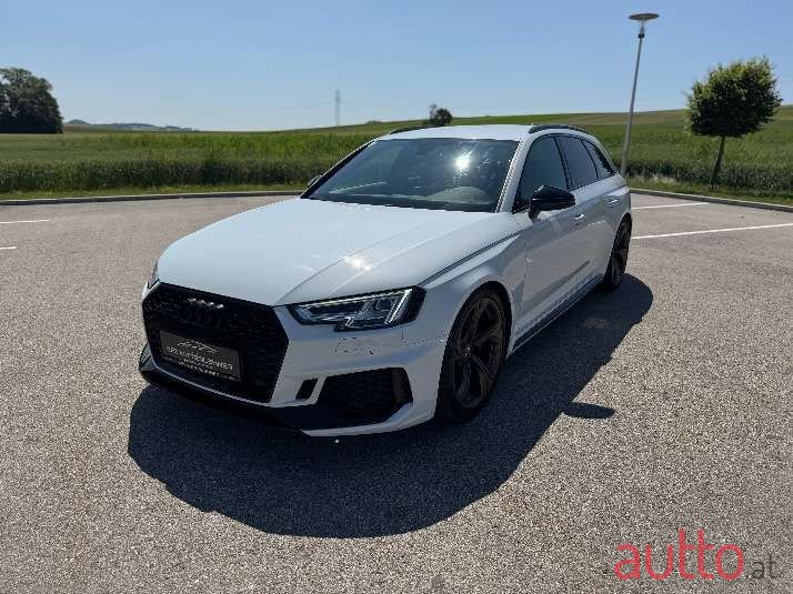 2019' Audi A4 photo #1