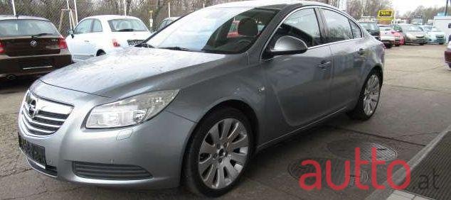 2010' Opel Insignia photo #1