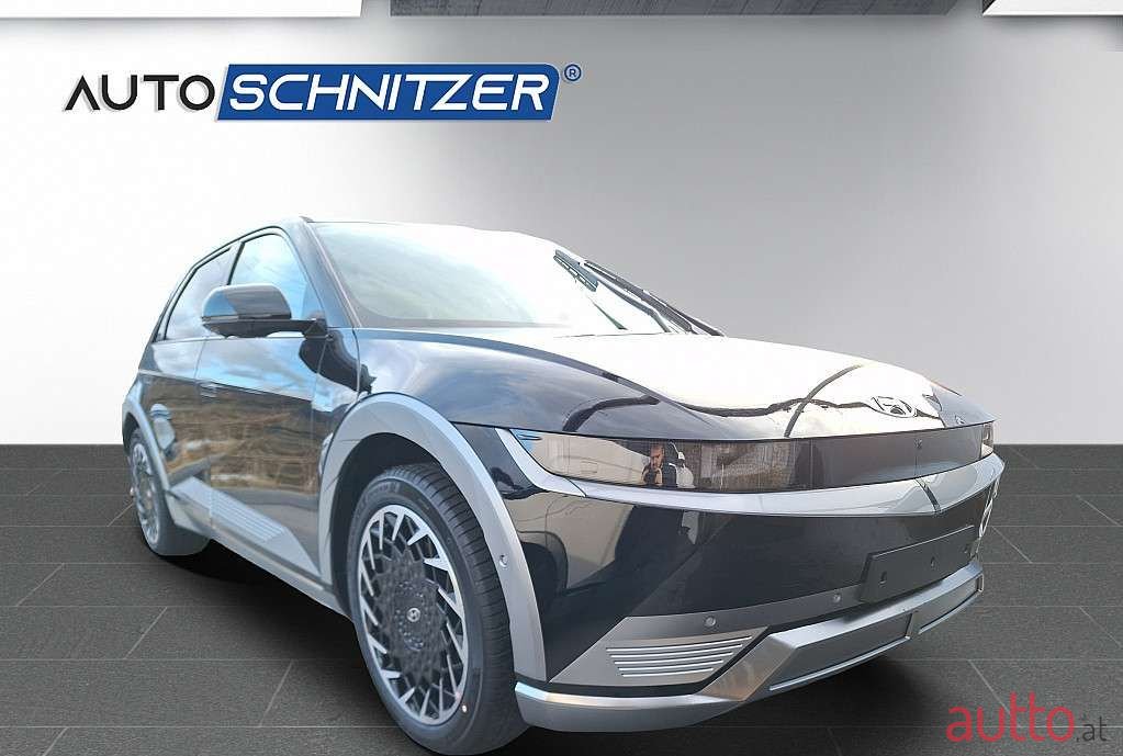 2023' Hyundai Ioniq 5 photo #3