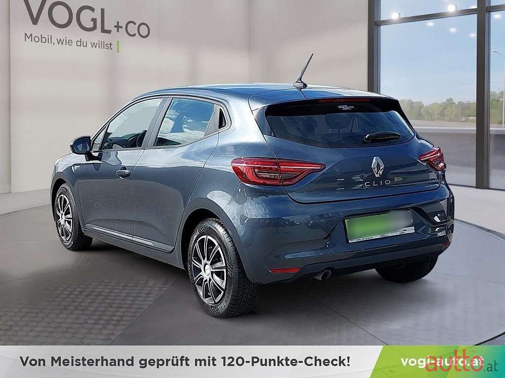 2022' Renault Clio photo #3