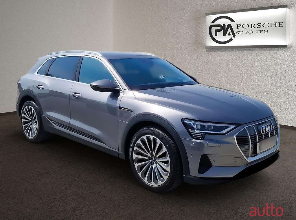 2021' Audi e-tron photo #3