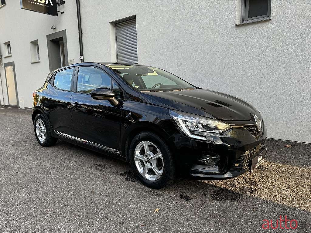 2020' Renault Clio photo #5