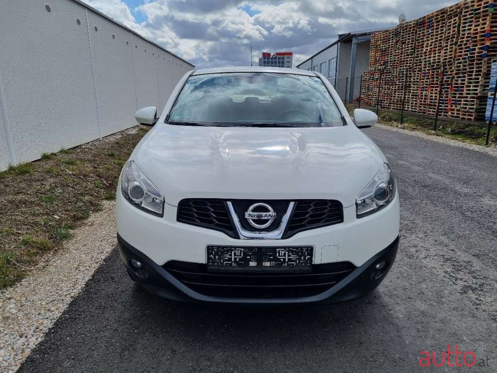 2013' Nissan Qashqai photo #1