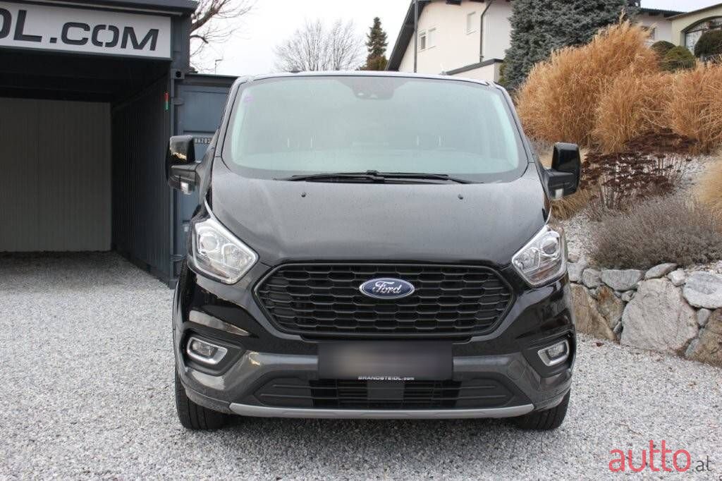 2022' Ford Transit Custom photo #2