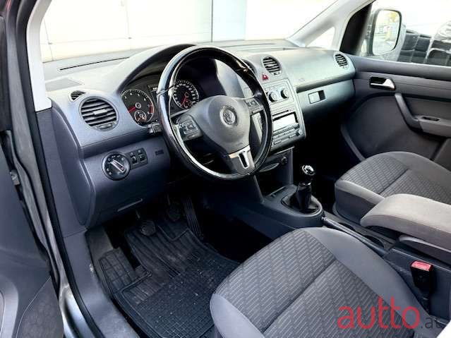 2012' Volkswagen Caddy photo #6