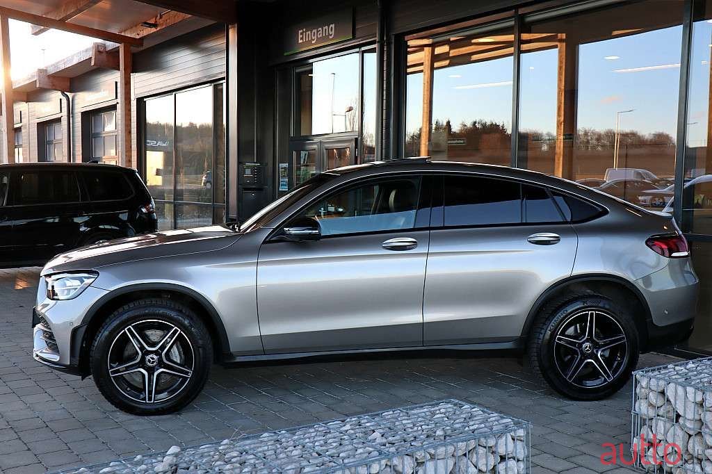 2022' Mercedes-Benz Glc-Klasse photo #1