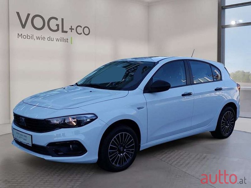 2022' Fiat Tipo photo #1