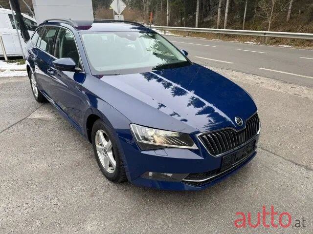 2017' Skoda Superb photo #3