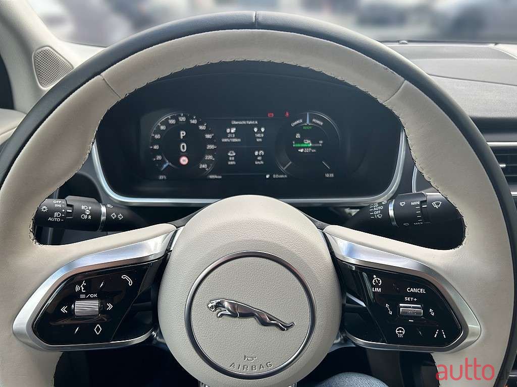 2023' Jaguar I-Pace photo #5