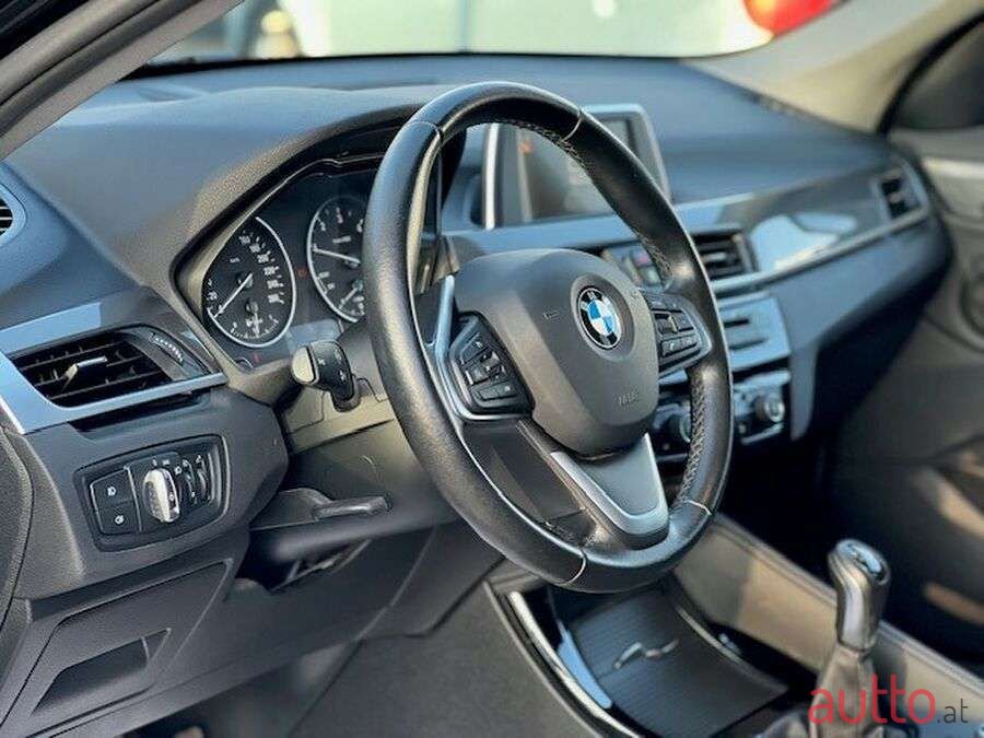 2017' BMW X1 photo #6