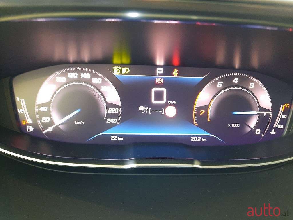 2022' Peugeot 3008 photo #5