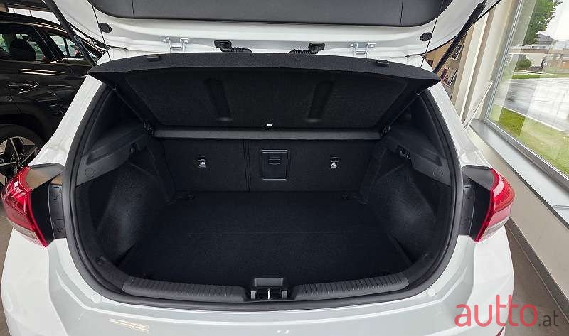 2024' Hyundai i30 photo #4