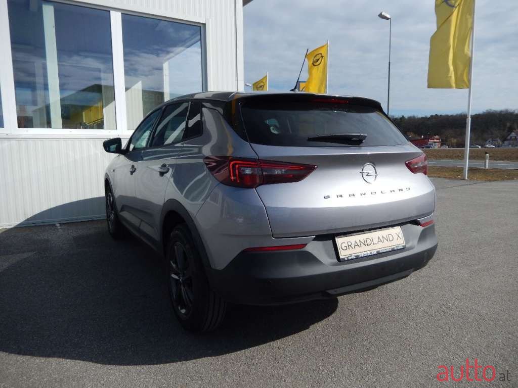 2022' Opel Grandland X photo #6
