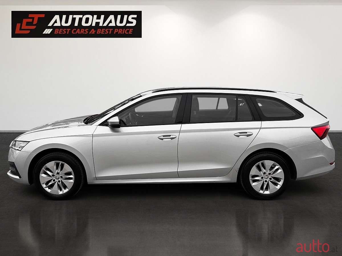 2022' Skoda Octavia photo #2