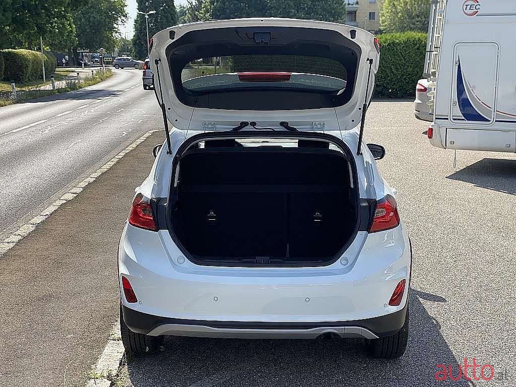 2023' Ford Fiesta photo #6