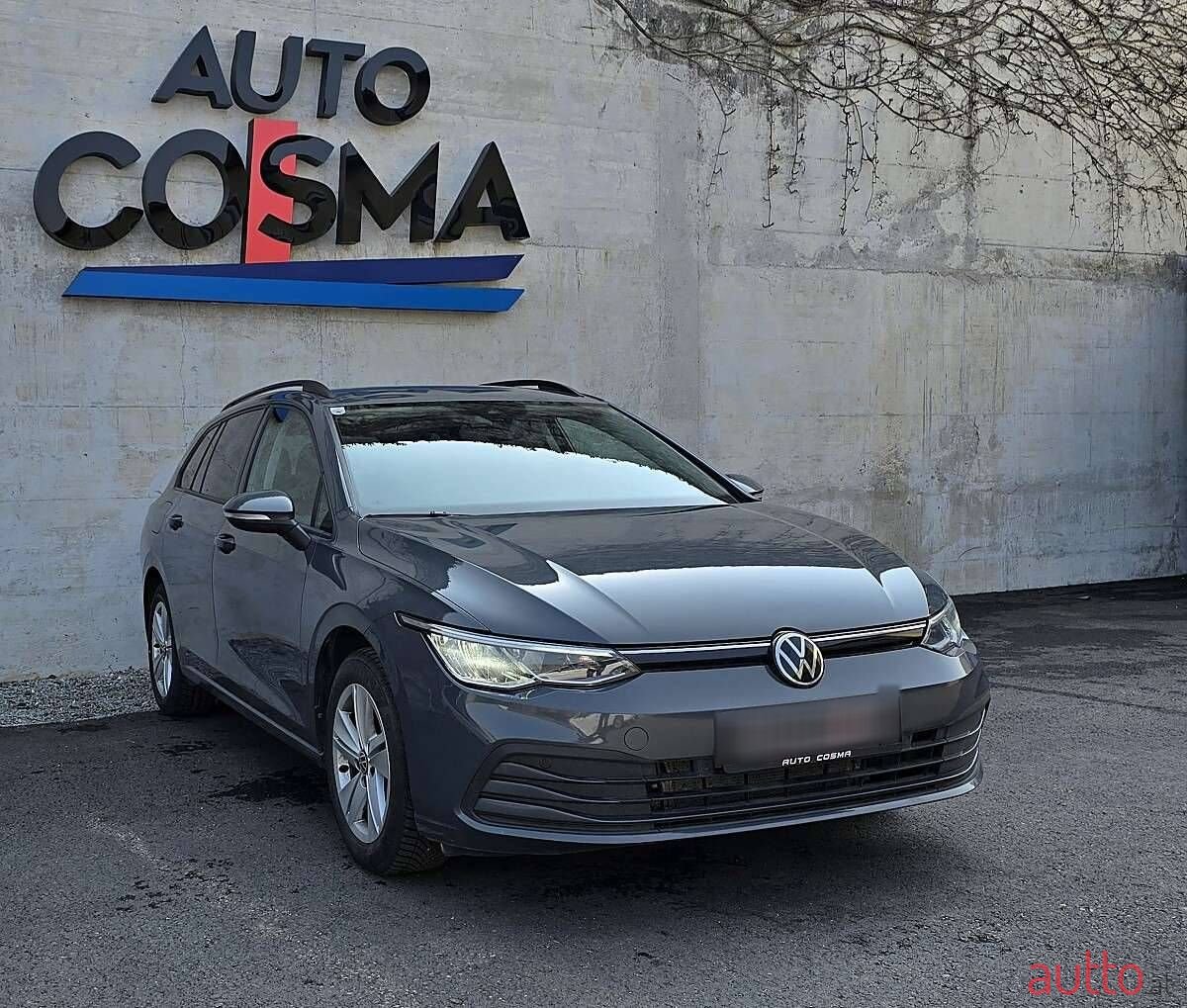 2022' Volkswagen Golf photo #3