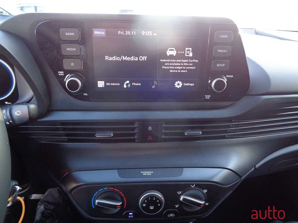 2023' Hyundai i20 photo #6