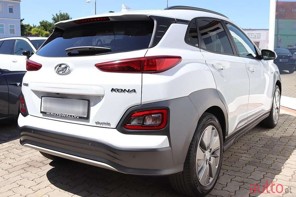 2019' Hyundai Kona photo #3