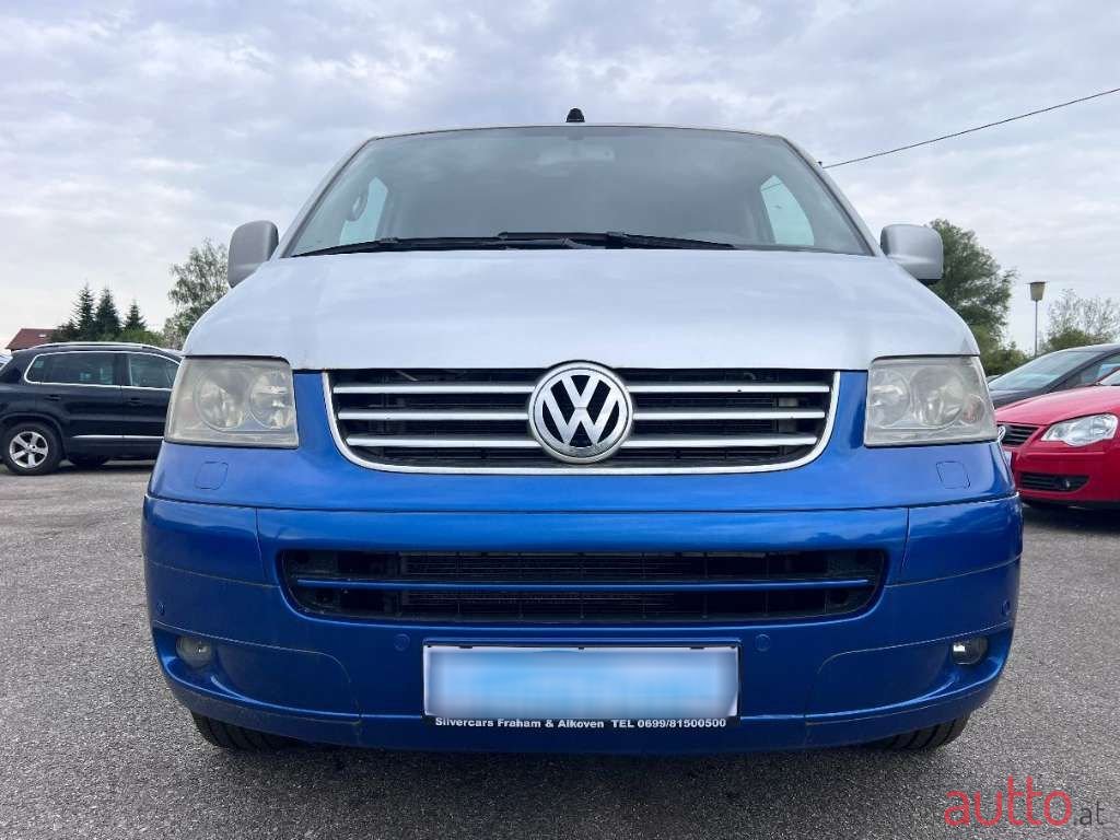 2006' Volkswagen Multivan photo #1