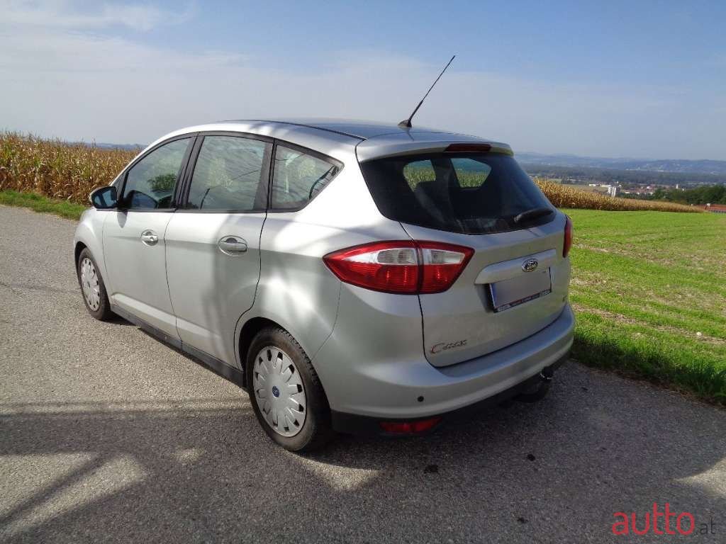 2012' Ford C-MAX photo #1