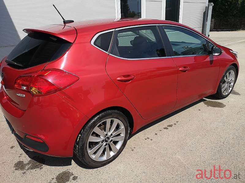 2015' Kia Ceed photo #3