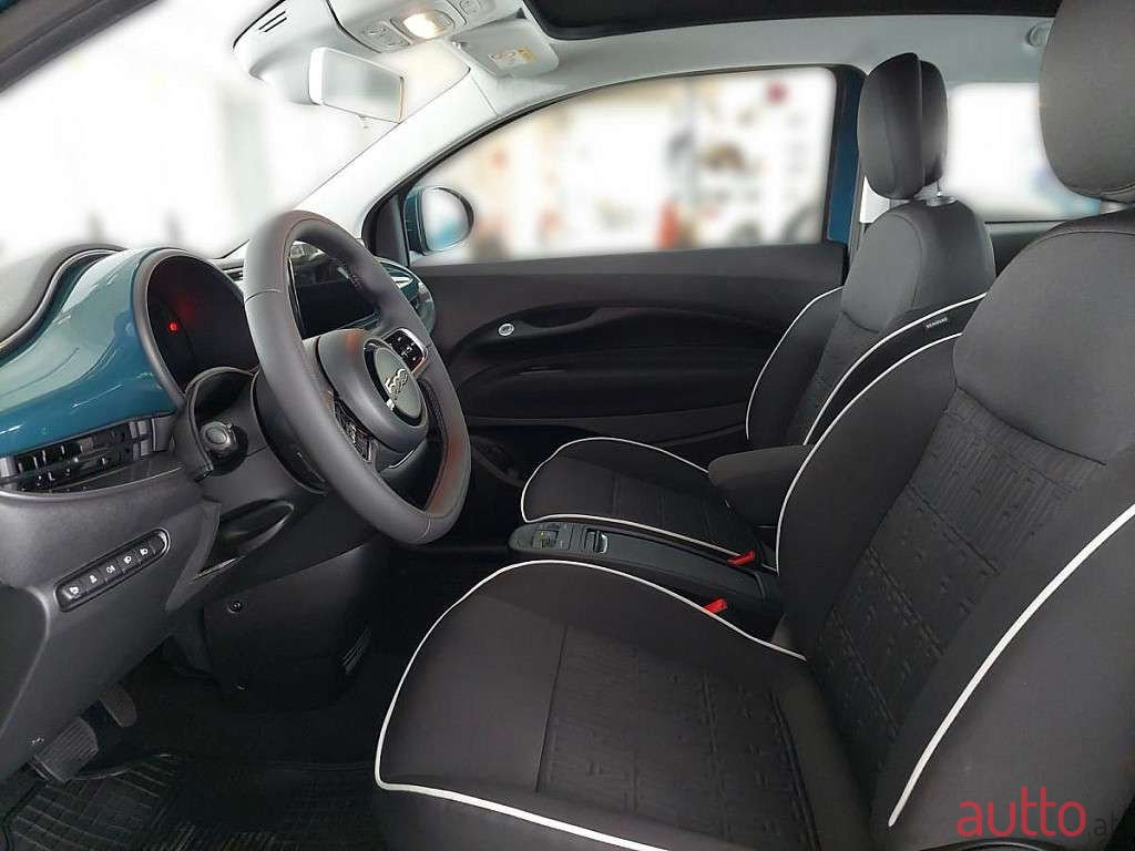 2023' Fiat 500C photo #5