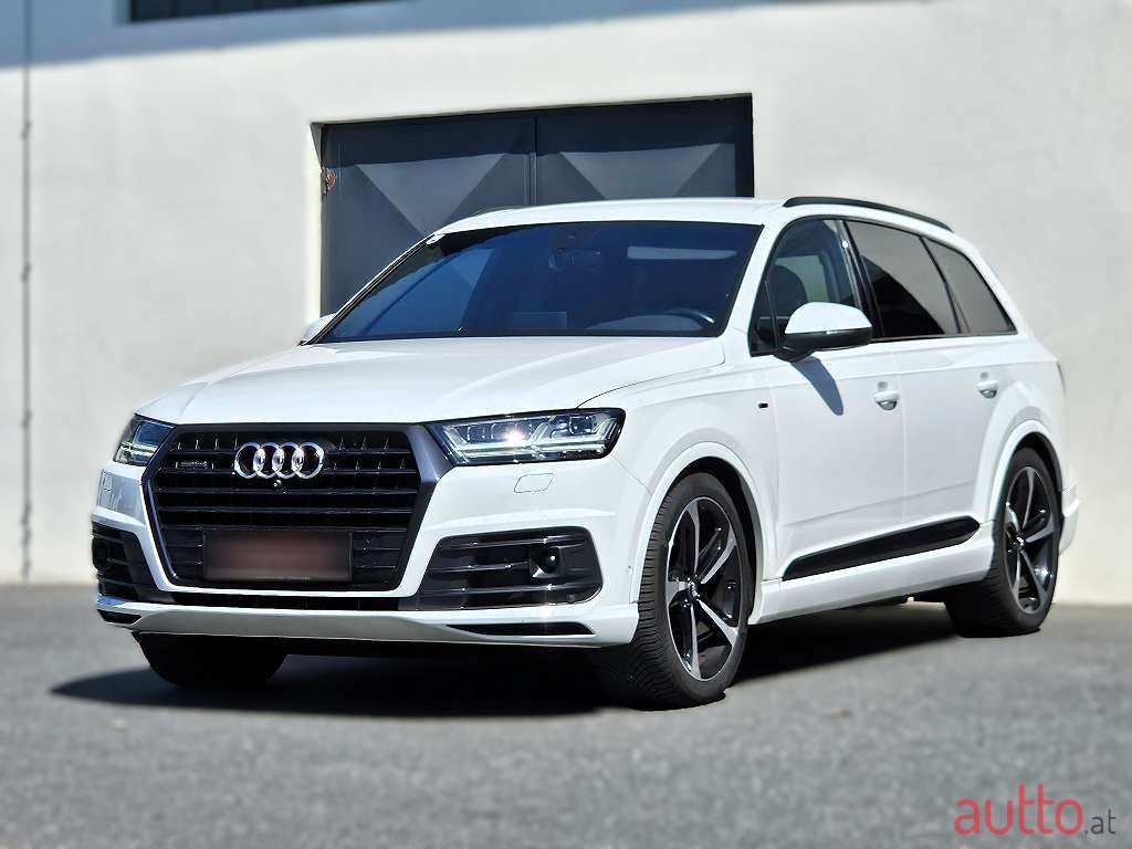 2017' Audi Q7 photo #4