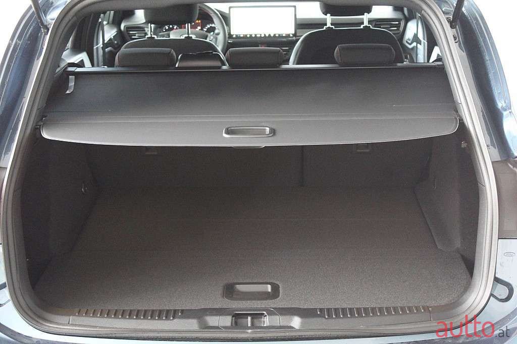 2023' Ford Focus photo #6