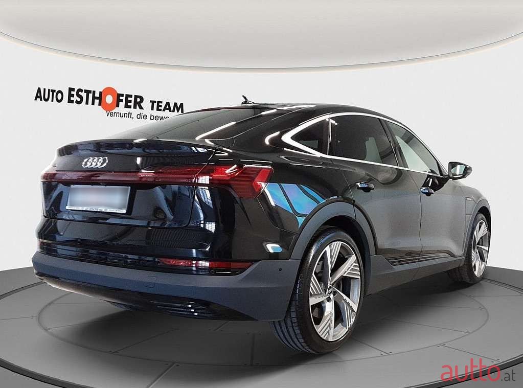 2021' Audi e-tron photo #5