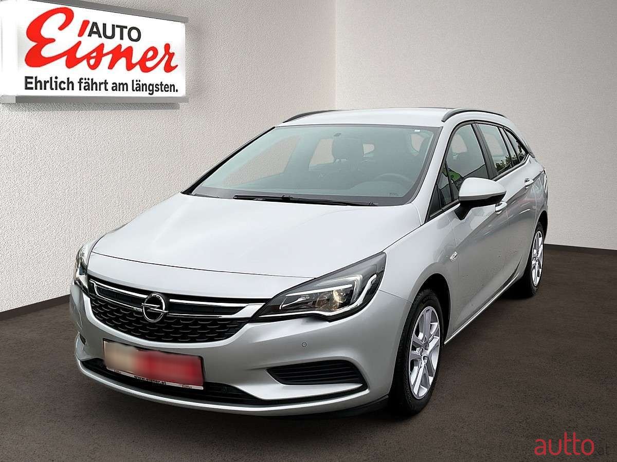 2016' Opel Astra photo #1