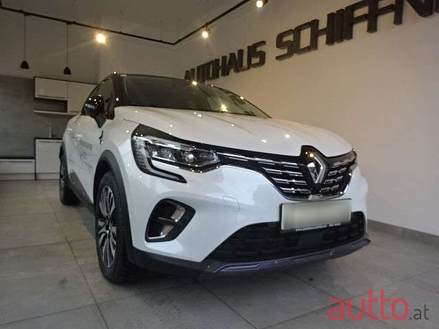 2021' Renault Captur photo #3