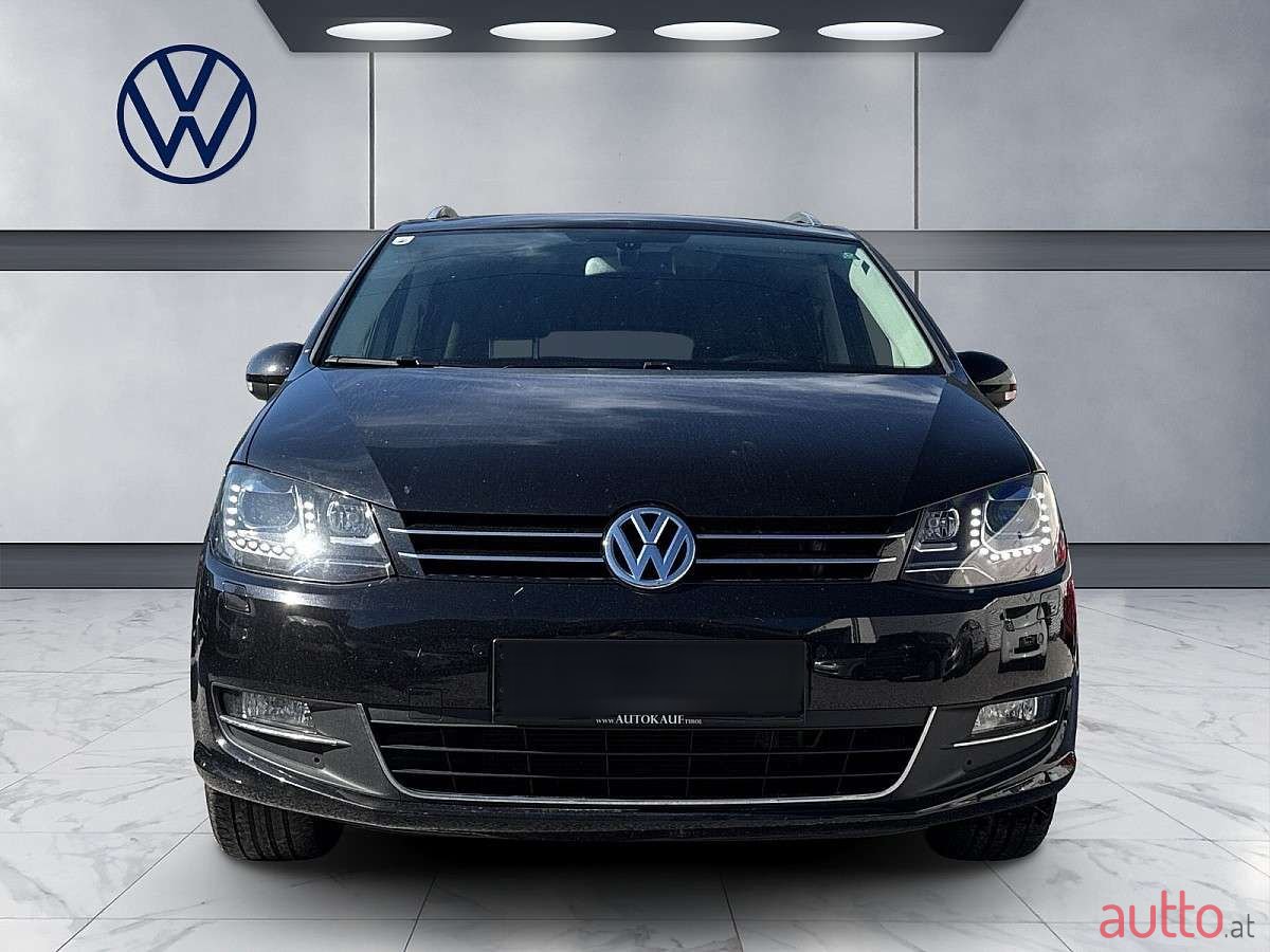 2012' Volkswagen Sharan photo #3