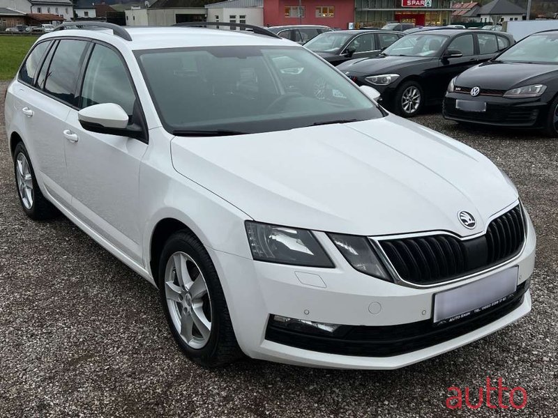 2017' Skoda Octavia photo #2