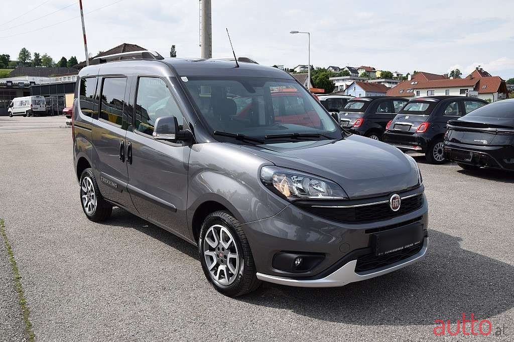 2022' Fiat Doblo photo #3