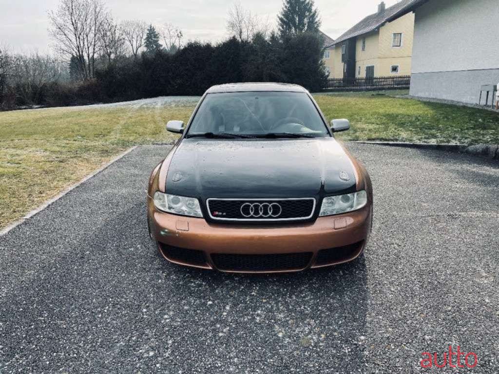 2001' Audi A4 photo #2