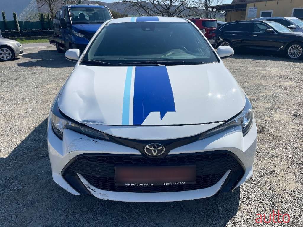 2022' Toyota Corolla photo #2