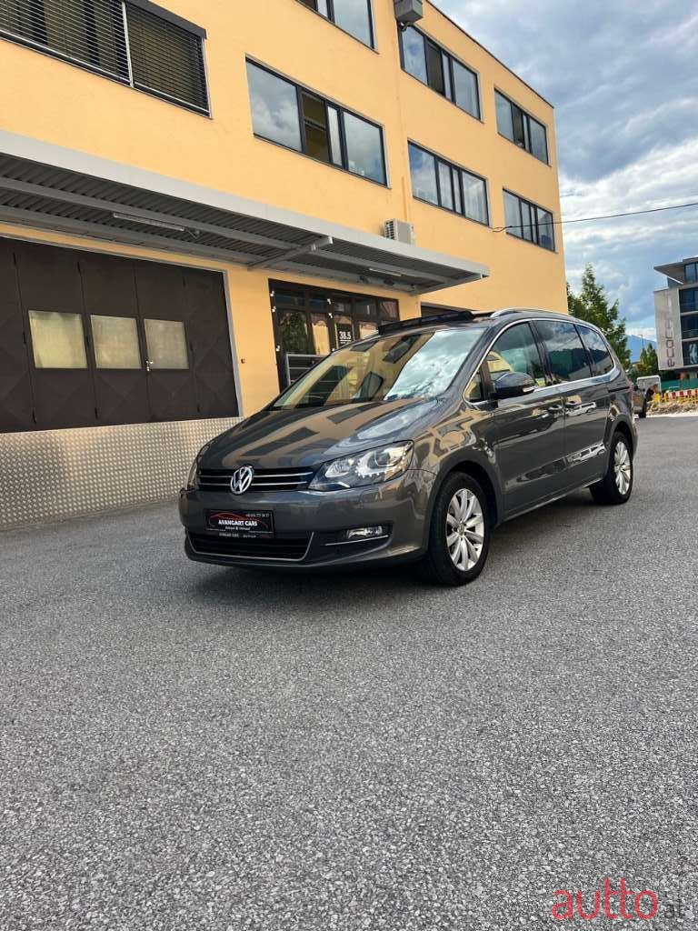 2012' Volkswagen Sharan photo #5