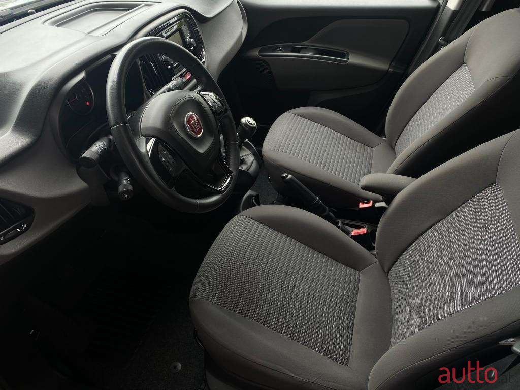 2015' Fiat Doblo photo #4